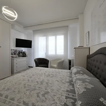 Wast-host By Michelangelo 4*