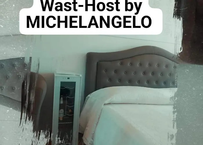 Alojamento de Acomodação e Pequeno-almoço Wast-host By Michelangelo 4*